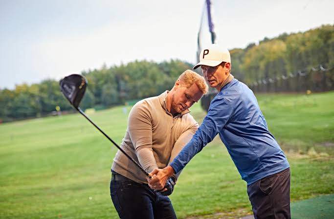 How to Train Like a Pro in Golf